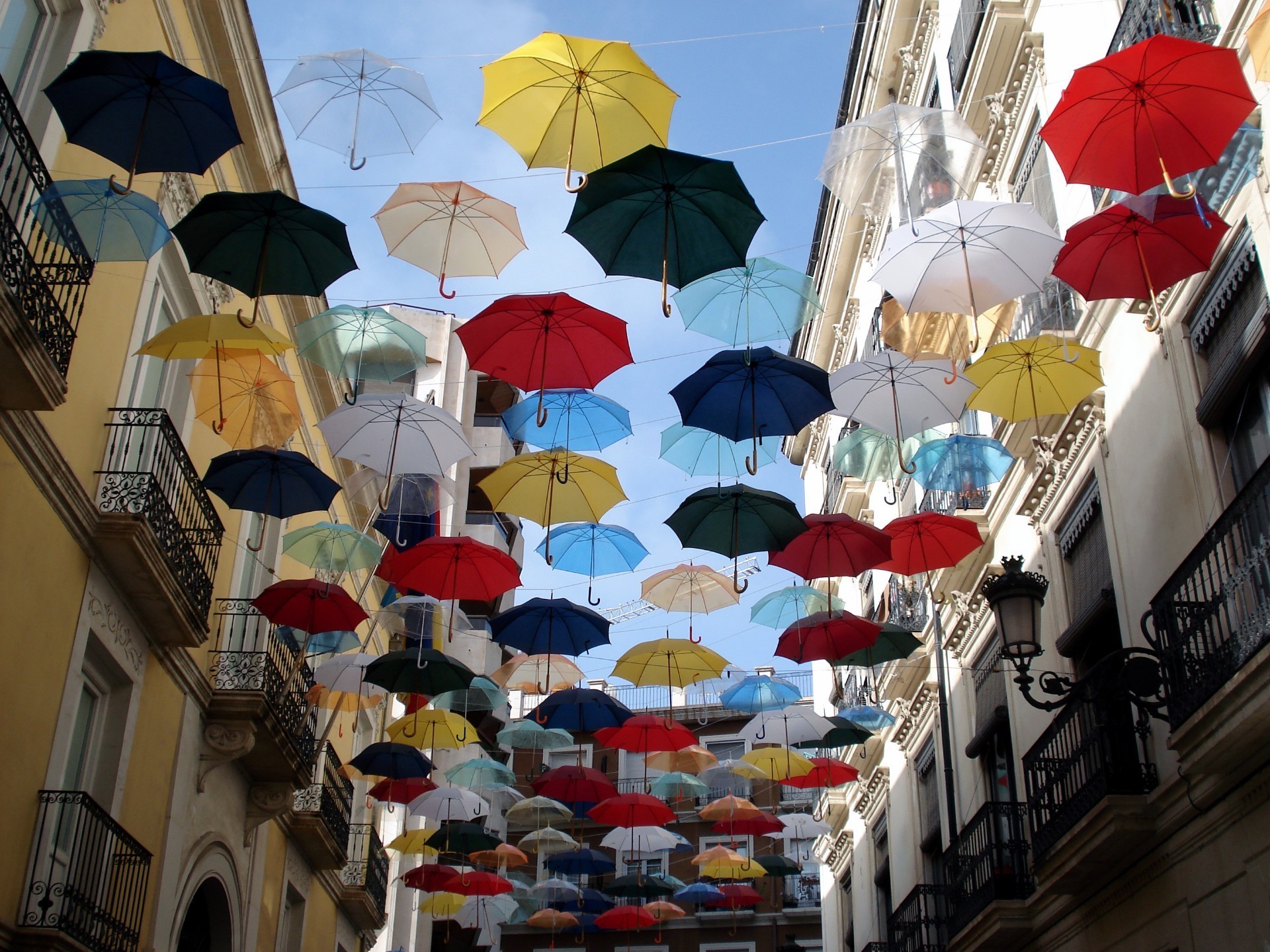 articles de fête parapluie ville rue architecture voyage maison traditionnel tourisme urbain en plein air ville touriste