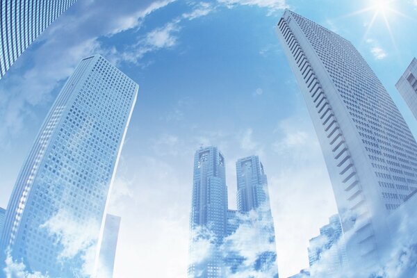 Rascacielos de la ciudad bajo el cielo. Arquitectura