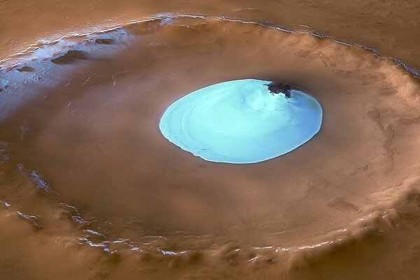 A drop inside a pile of sand