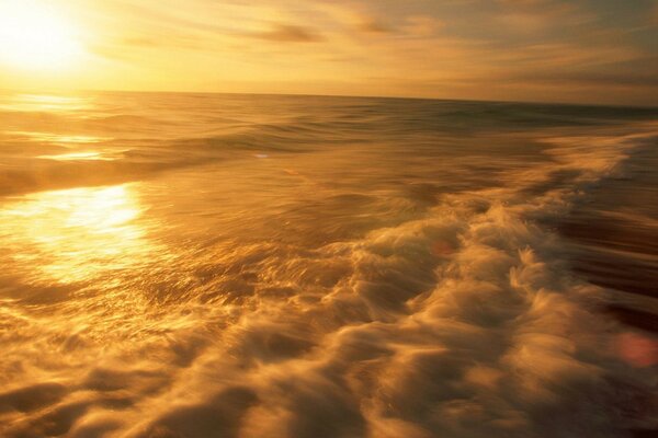 The sound of ocean surf waves