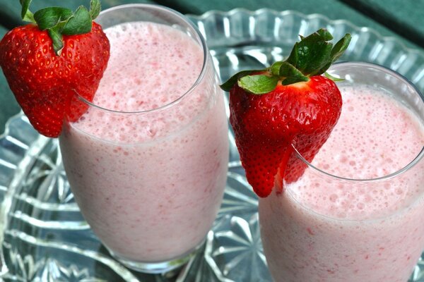 Strawberry milkshake for two