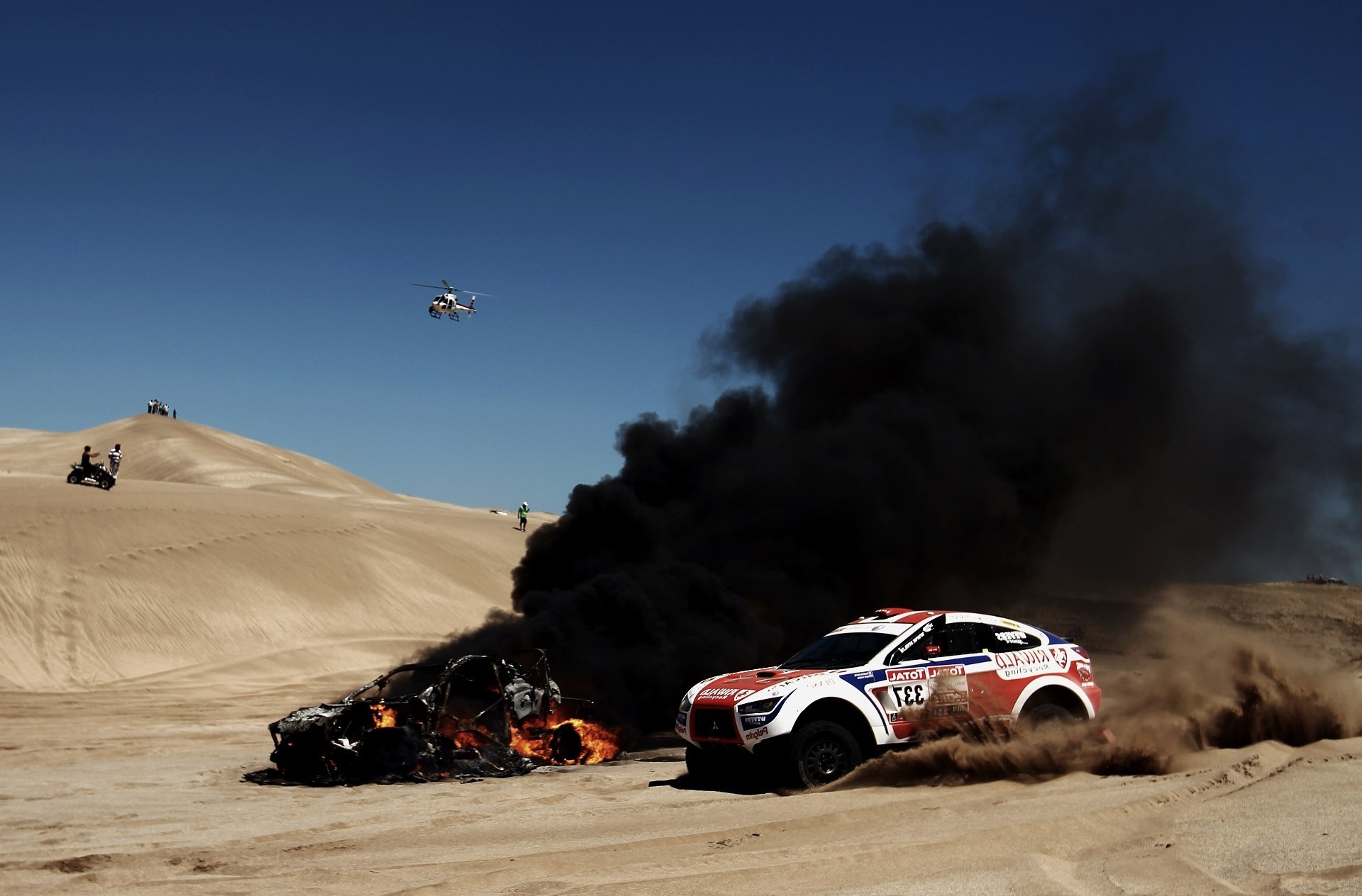 carros de rally competição ação corrida carro pressa deserto sistema de transporte carro esporte