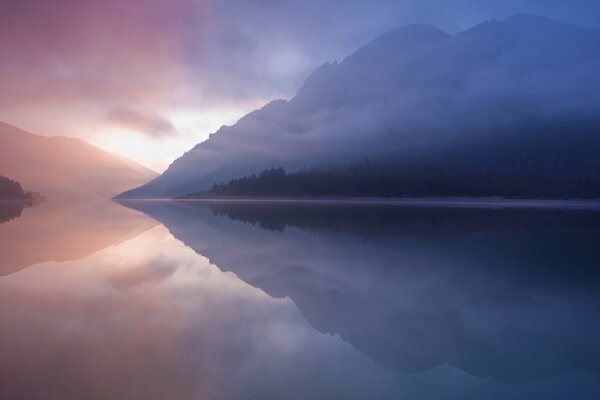 Paisaje naturaleza amanecer cielo río