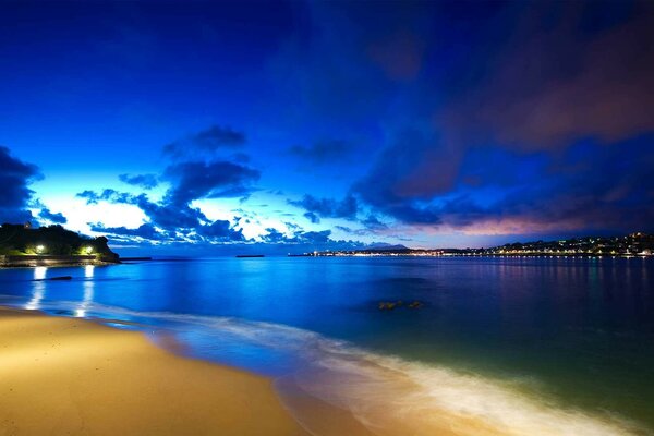 Evening sunset on the seashore