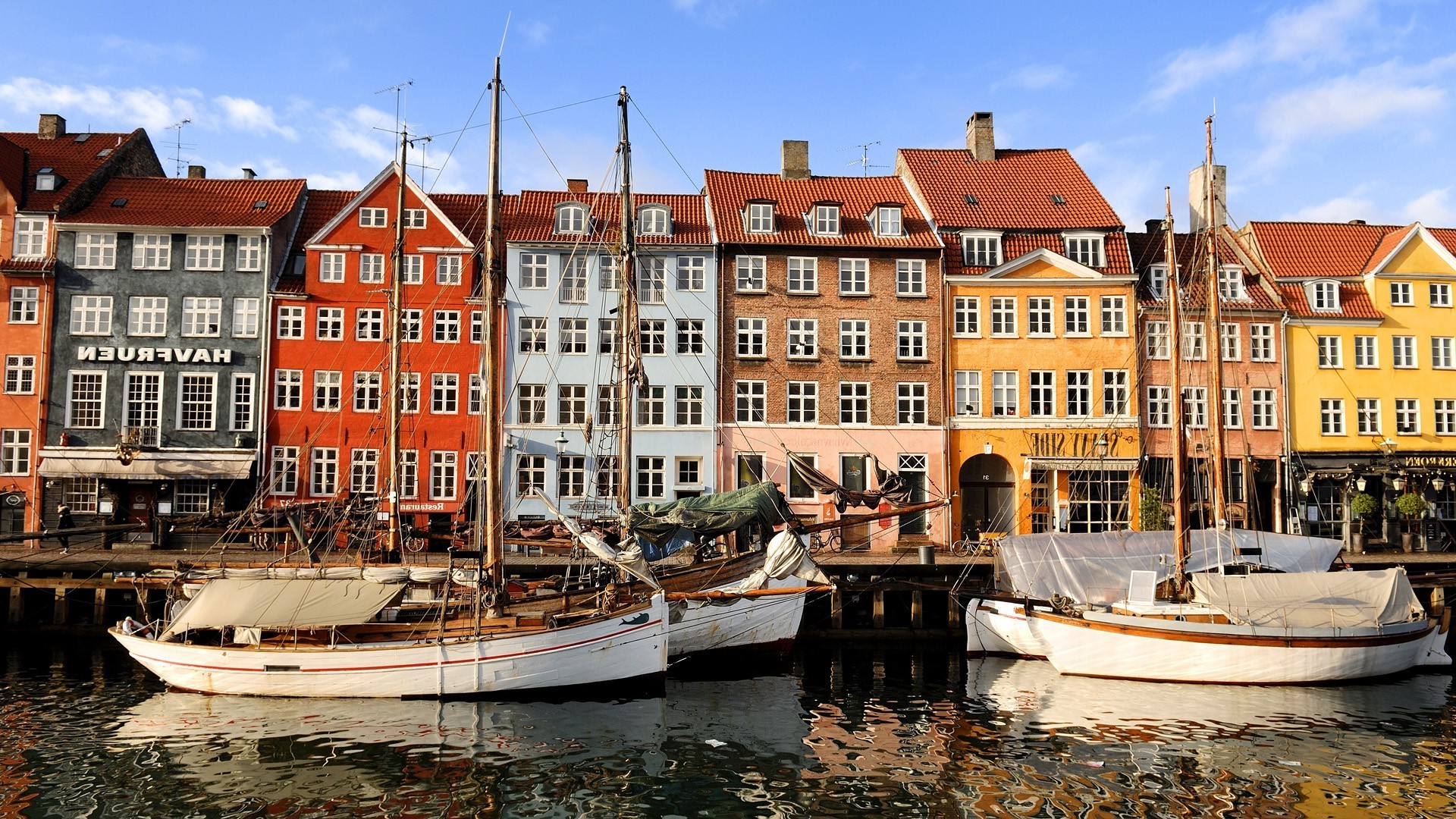 stadt wasser reisen architektur haus im freien himmel kanal haus alt boot traditionell luxus tourismus