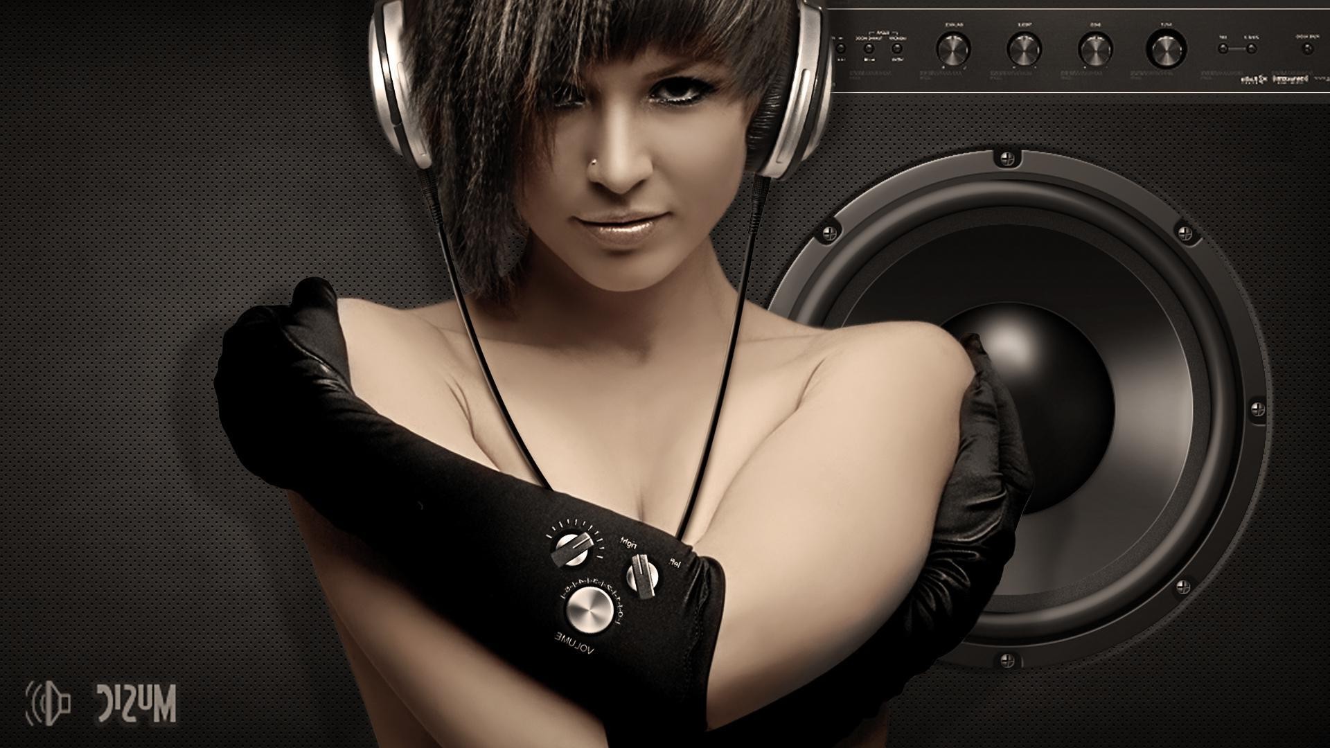 music girl woman studio beautiful fashion model portrait monochrome sexy sound stereo pretty face glamour style dark disco