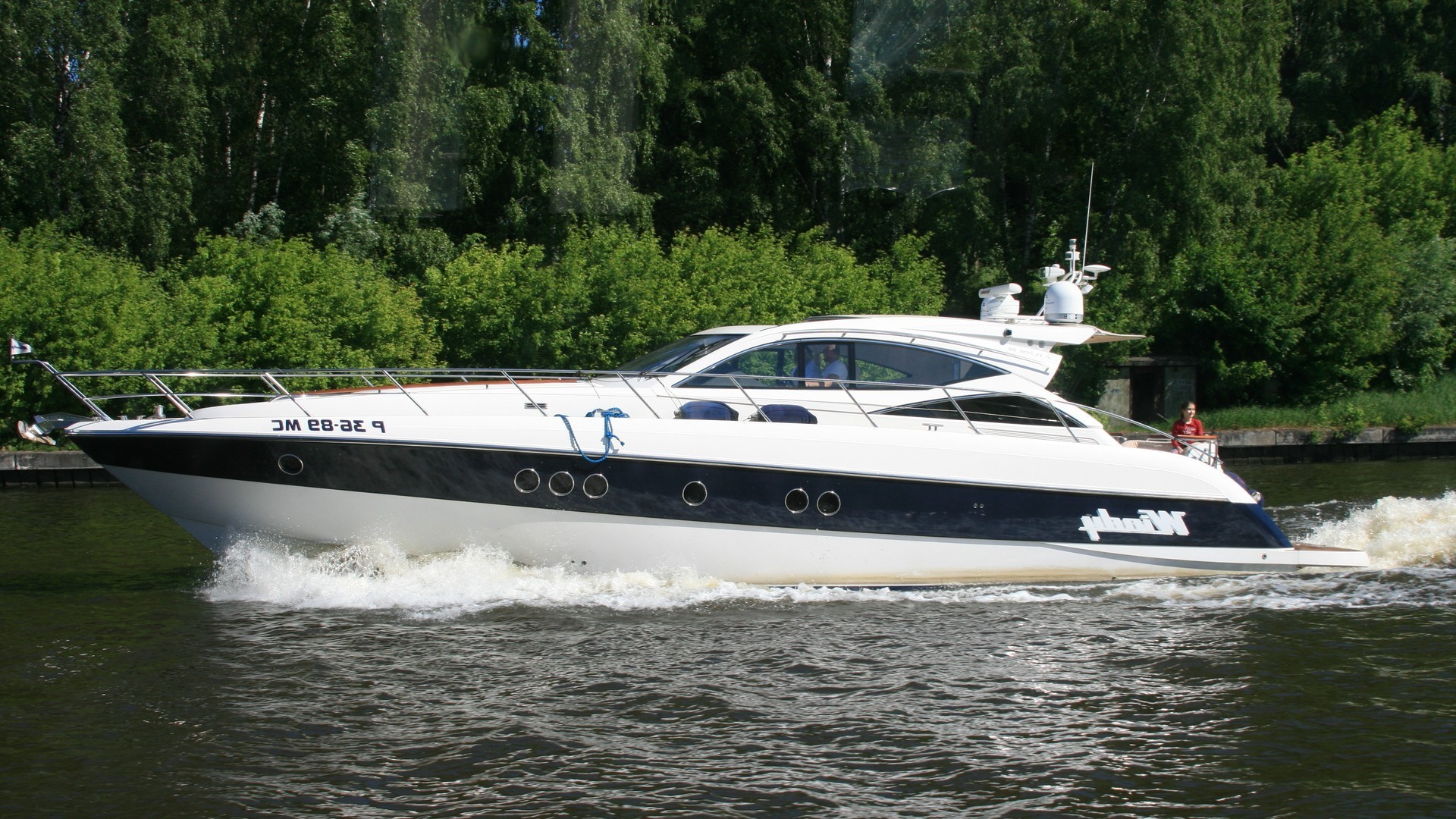 barcos agua coche barco sistema de transporte motobike río viajes barco prisa carreras energía al aire libre ocio acción barco rápido unidad lago verano