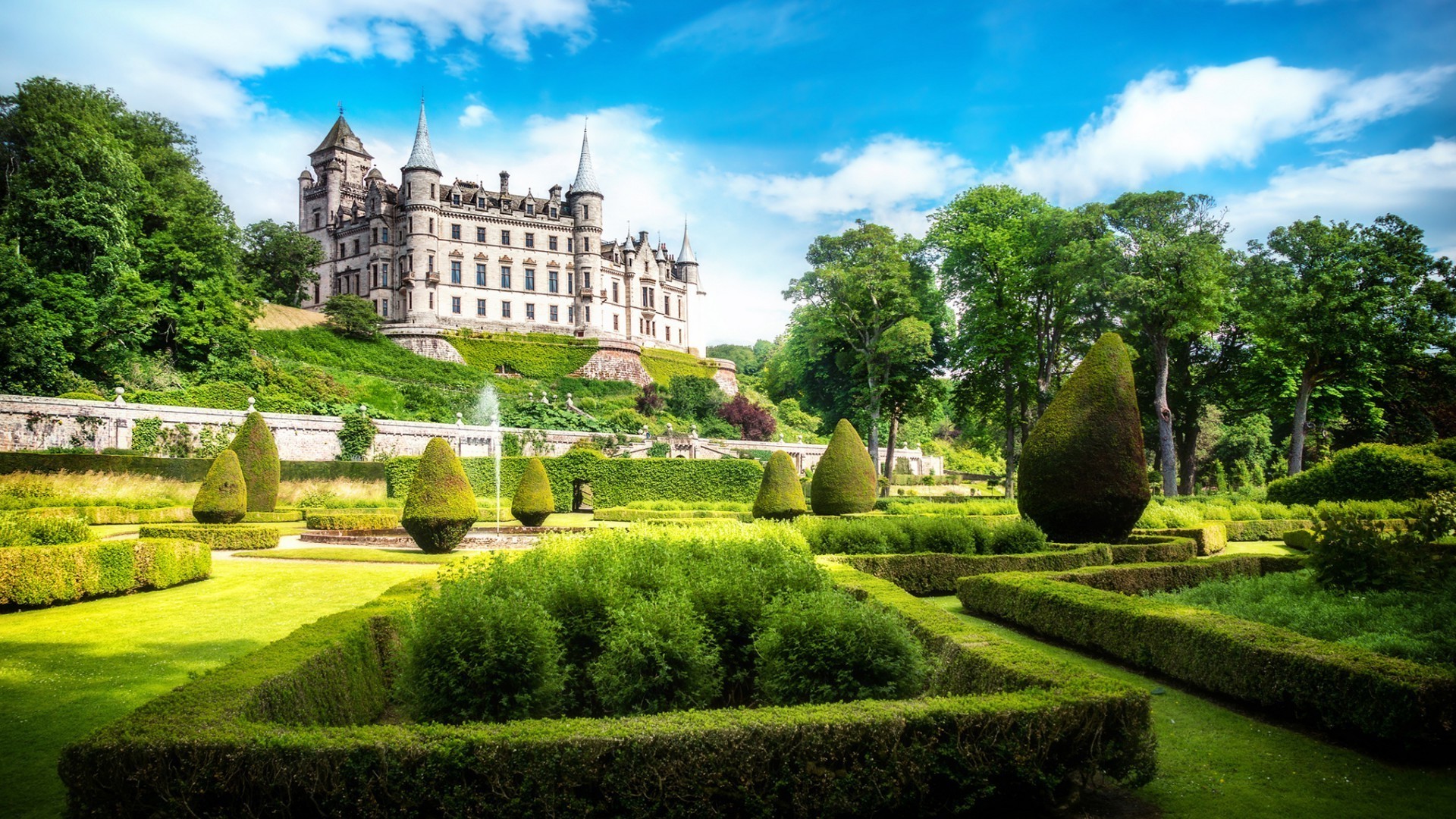 locks architecture travel garden park grass building tree castle summer lawn outdoors sky house nature ancient old tourism