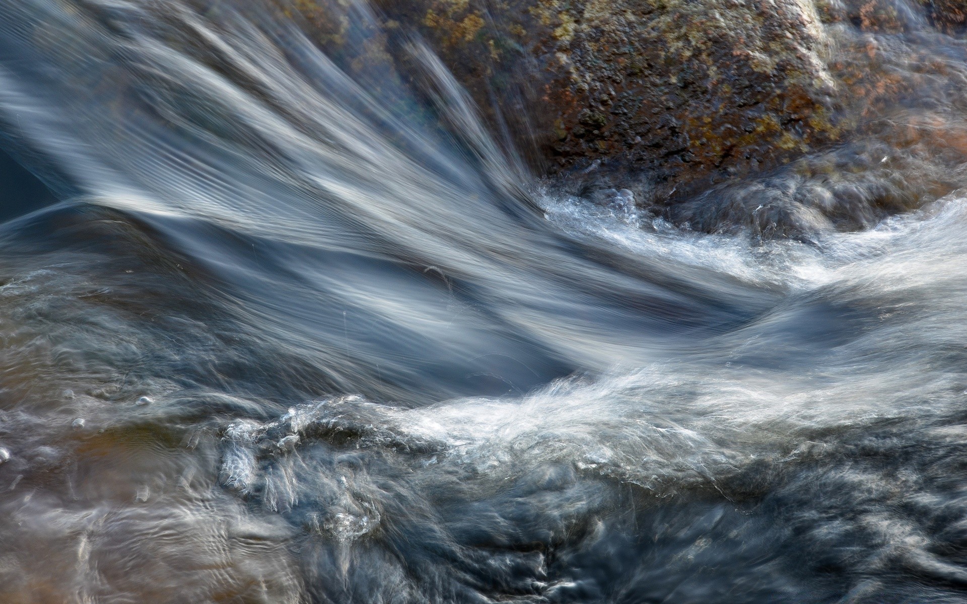 agua cascada corriente naturaleza ola splash río movimiento suave roca mojado espuma corriente océano cascada paisaje spray - rapids