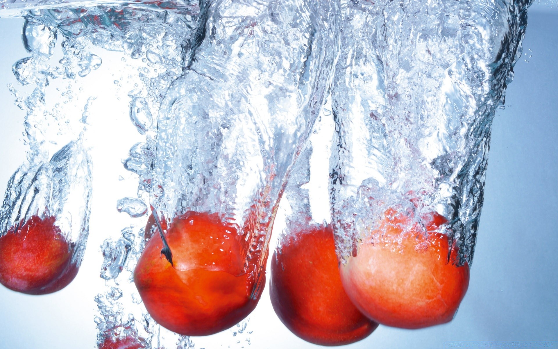 tröpfchen und wasser nass tropfen wasser kalt spritzen eis blase gefroren obst gesund flüssigkeit essen frische erfrischung cool trinken gesundheit klar sauber natur