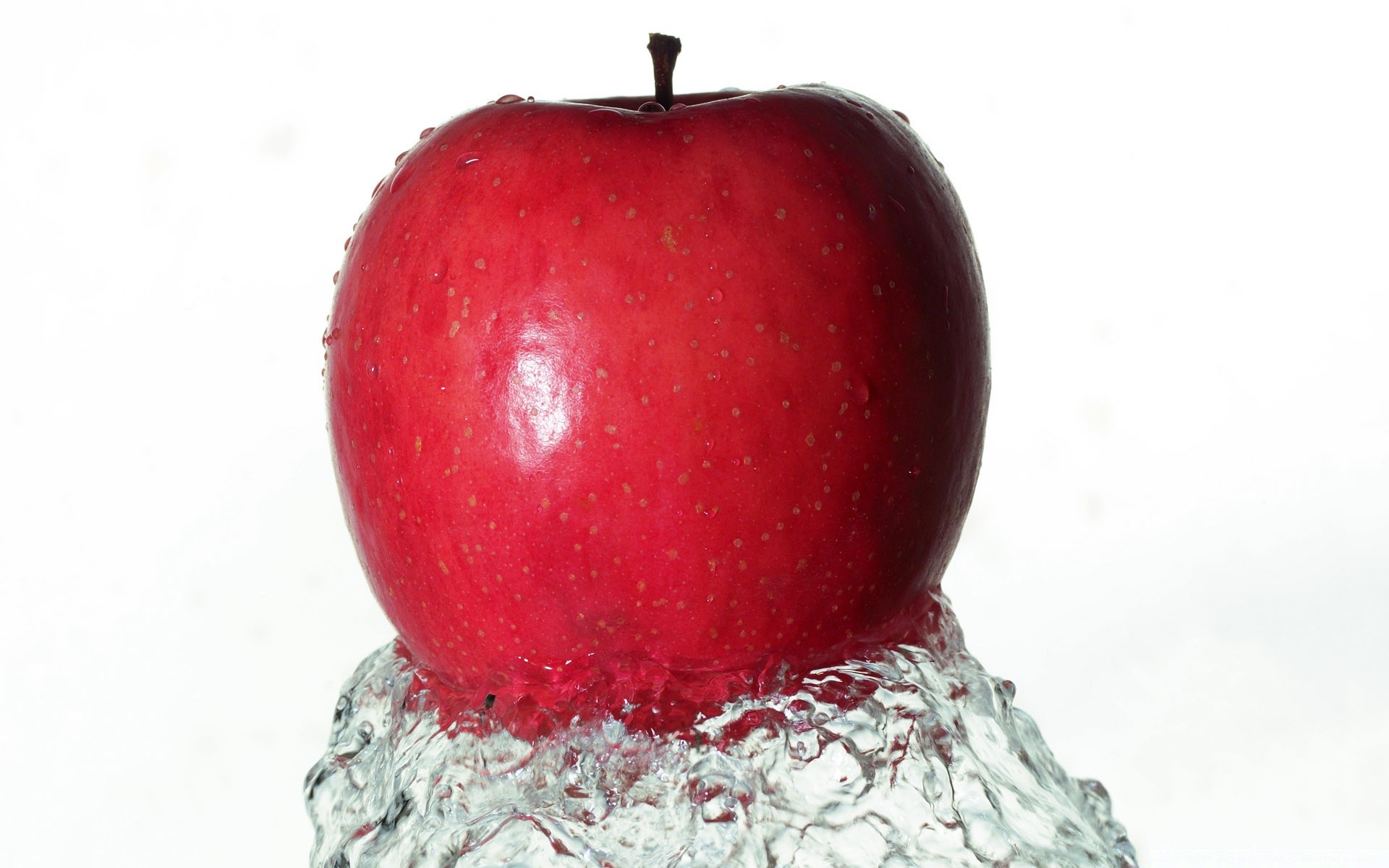 gouttelettes d eau nourriture fruits pomme santé en bonne santé juteuse humide