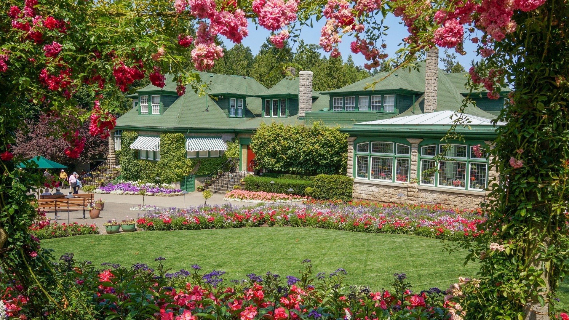 maisons et chalets fleur jardin maison pelouse arbre cour été maisons flore famille architecture maison à l extérieur