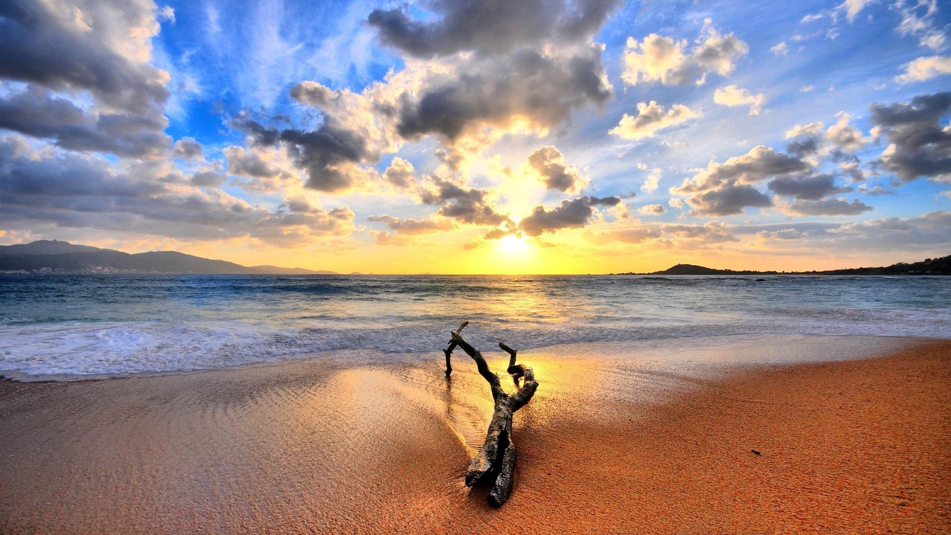 tramonto e alba tramonto spiaggia acqua sole oceano sabbia mare alba cielo crepuscolo mare sera estate paesaggio surf bel tempo nuvola viaggi paesaggio