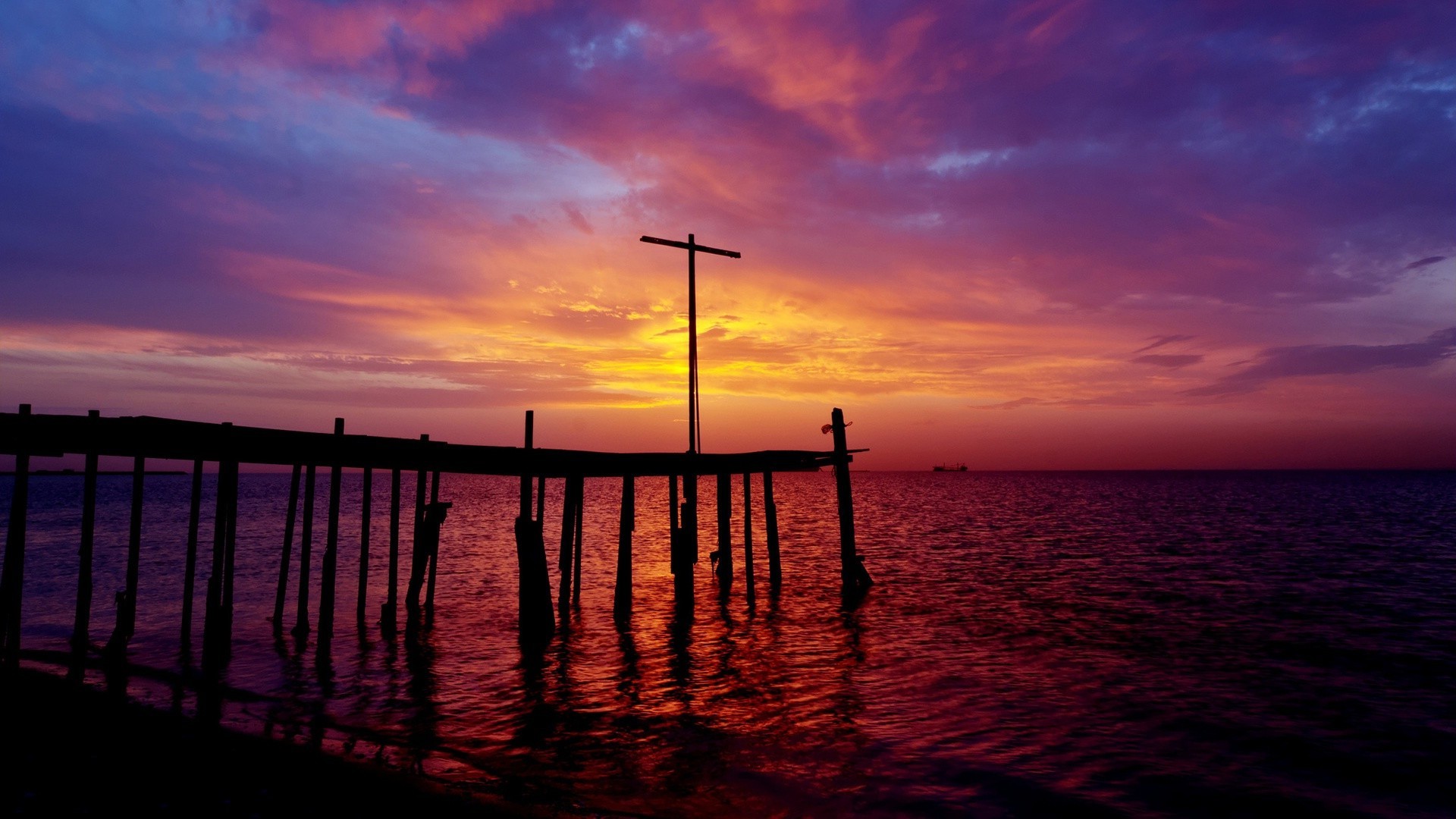 tramonto e alba tramonto acqua alba mare crepuscolo oceano sole spiaggia sera cielo molo paesaggio estate paesaggio luce freddezza