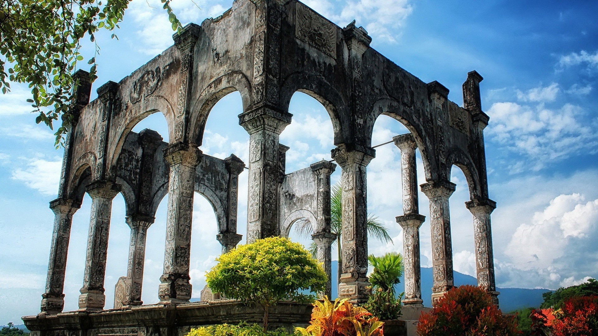 ancient architecture architecture travel ancient building old sky column stone tourism monument tower church landmark religion arch outdoors city historic culture