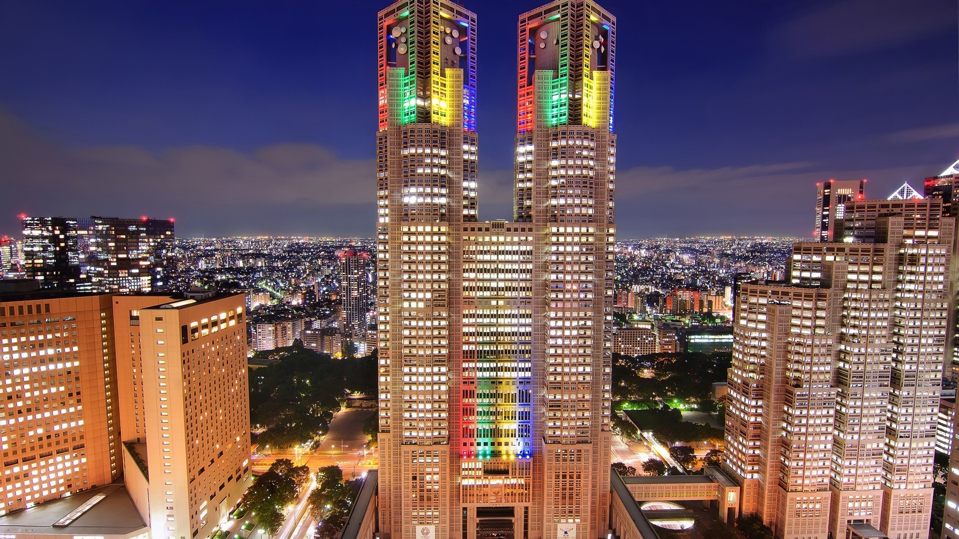 cidades arquitetura centro da cidade arranha-céu cidade crepúsculo viajar skyline céu o negócio moderno iluminado casa moderno ao ar livre finanças urbano torre alta