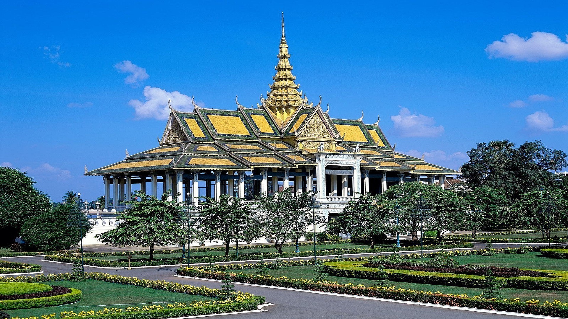 ancient architecture architecture travel building tree outdoors house luxury sky