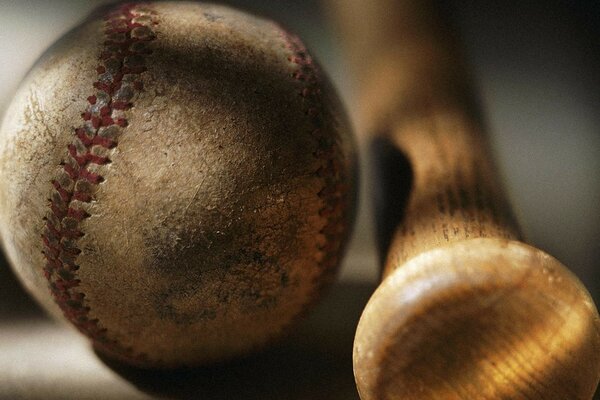 Vintage-Baseballschläger und -ball