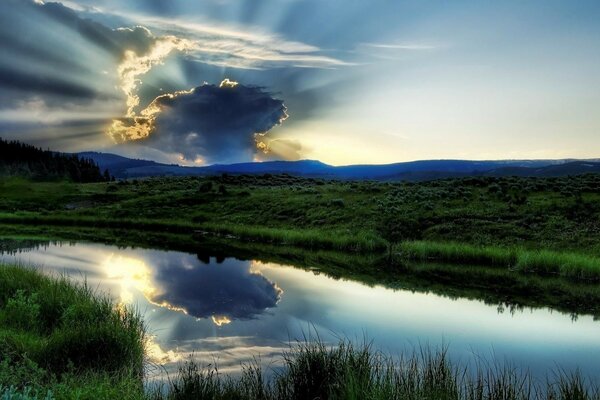 Eine Momentaufnahme der Natur mit einem unglaublich schönen Himmel