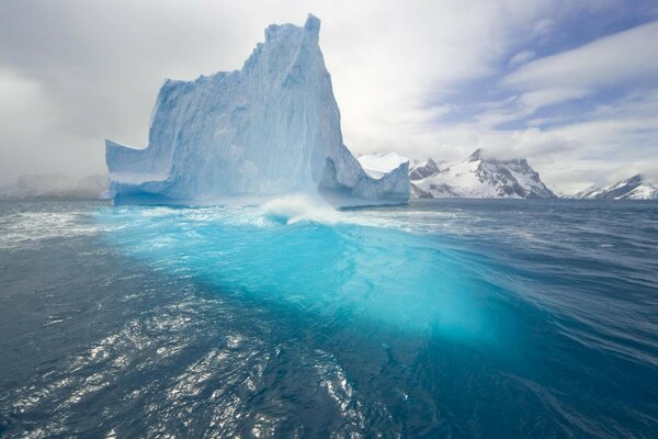 Fond d écran bureau iceberg