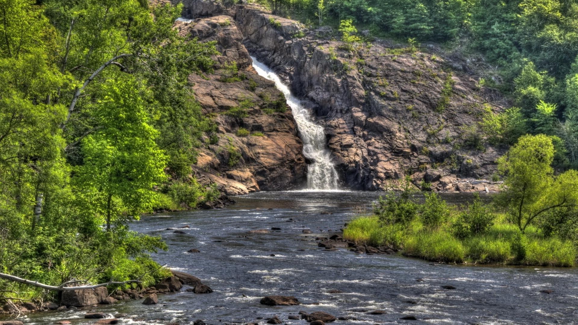 cascadas agua naturaleza río madera corriente viajes paisaje roca cascada montaña al aire libre árbol verano piedra escénico hoja cielo salvaje hermoso