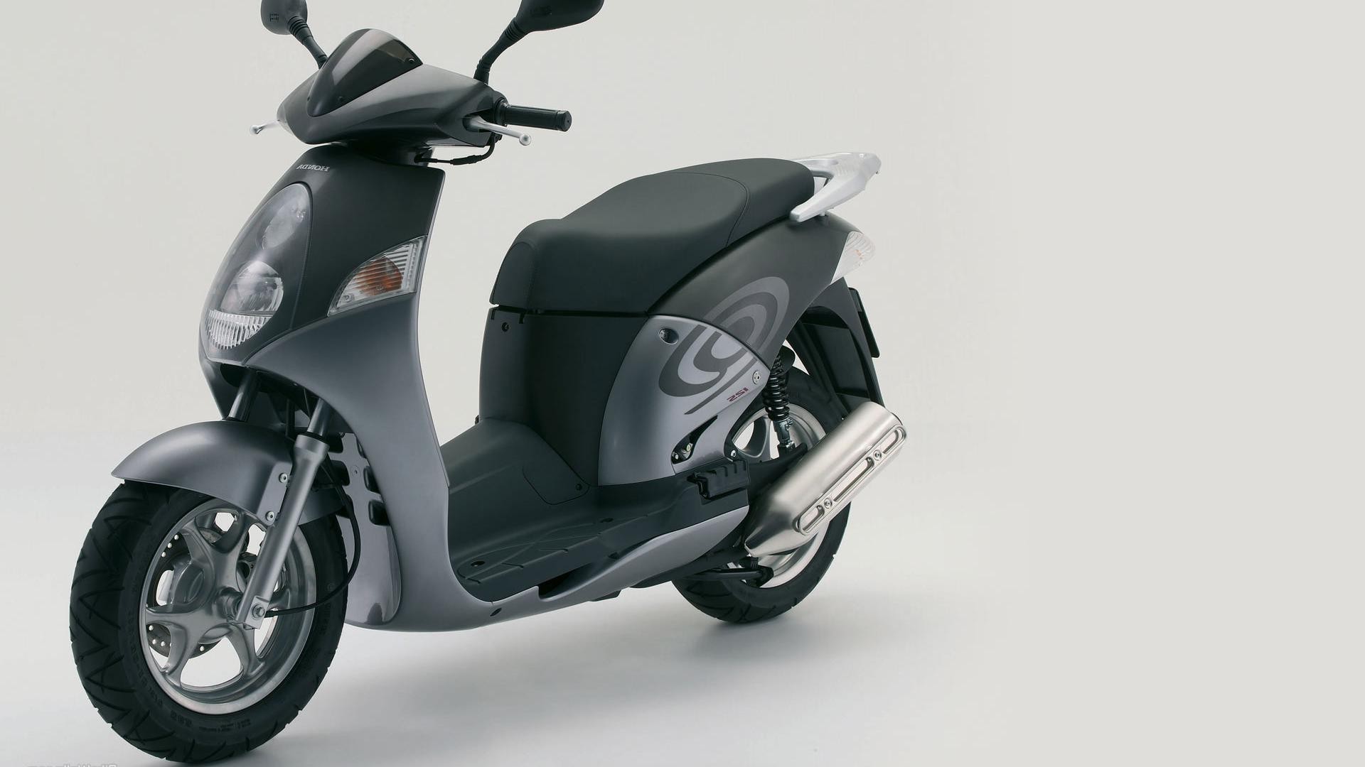 scooters ruedas bicicleta sistema de transporte coche motocicleta