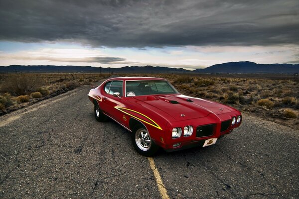 A rare car in the middle of the desert