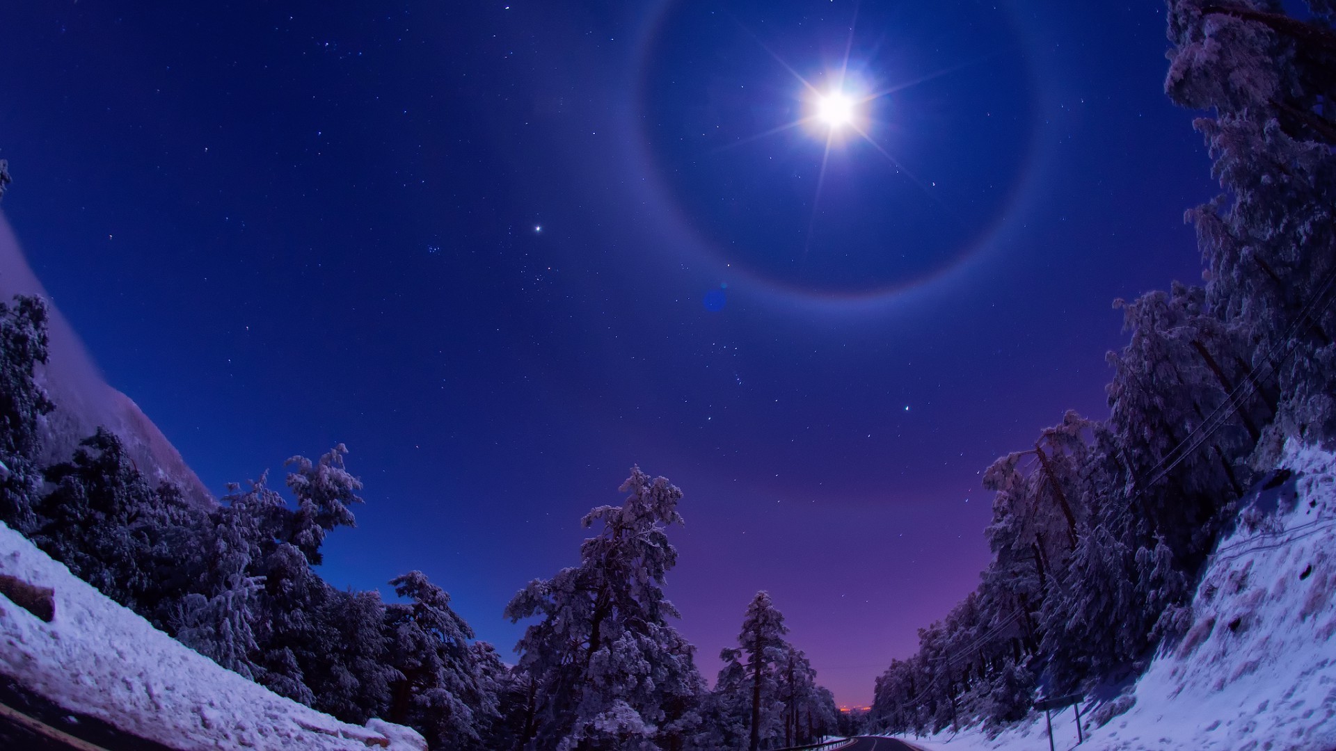 noche noche crepúsculo noche crepúsculo luna nieve invierno cielo naturaleza astronomía frío exploración luz espacio sol paisaje al aire libre galaxia navidad planetas