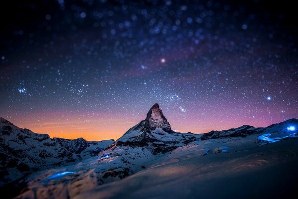 Die Wunder der Astronomie sind hoch in den Bergen