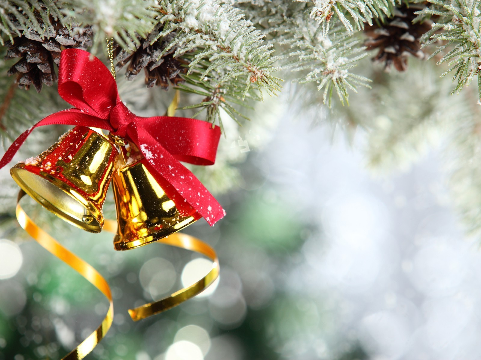 nowy rok zima boże narodzenie drzewo świeci wakacje nici dekoracji merry śnieg świecą wystrój wnętrz złoty sezon łuk sosna wiszące bling piłka jodła