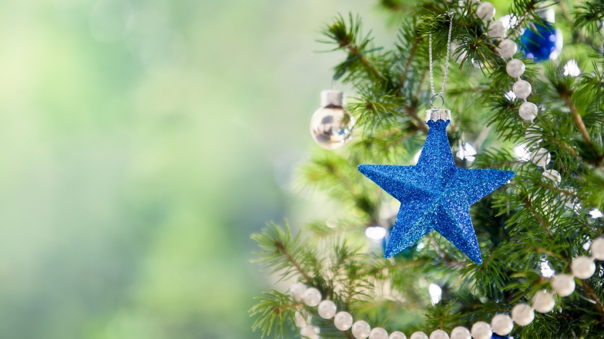 neujahr weihnachten winter baum dekoration saison zweig tanne kiefer urlaub hell merry natur scheint hängen tanne nadel desktop evergreen schließen