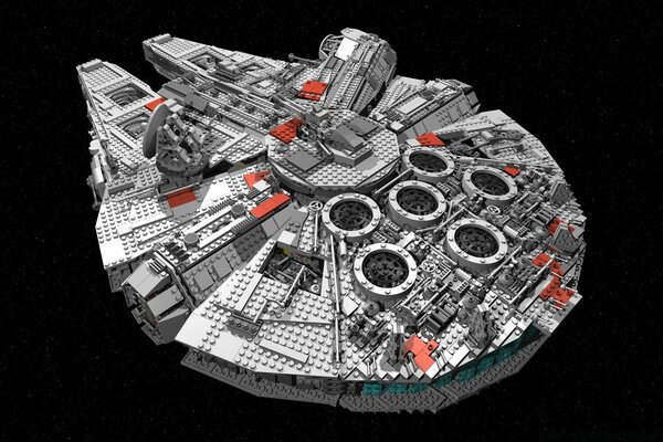 Star Wars spaceship Millennium Falcon