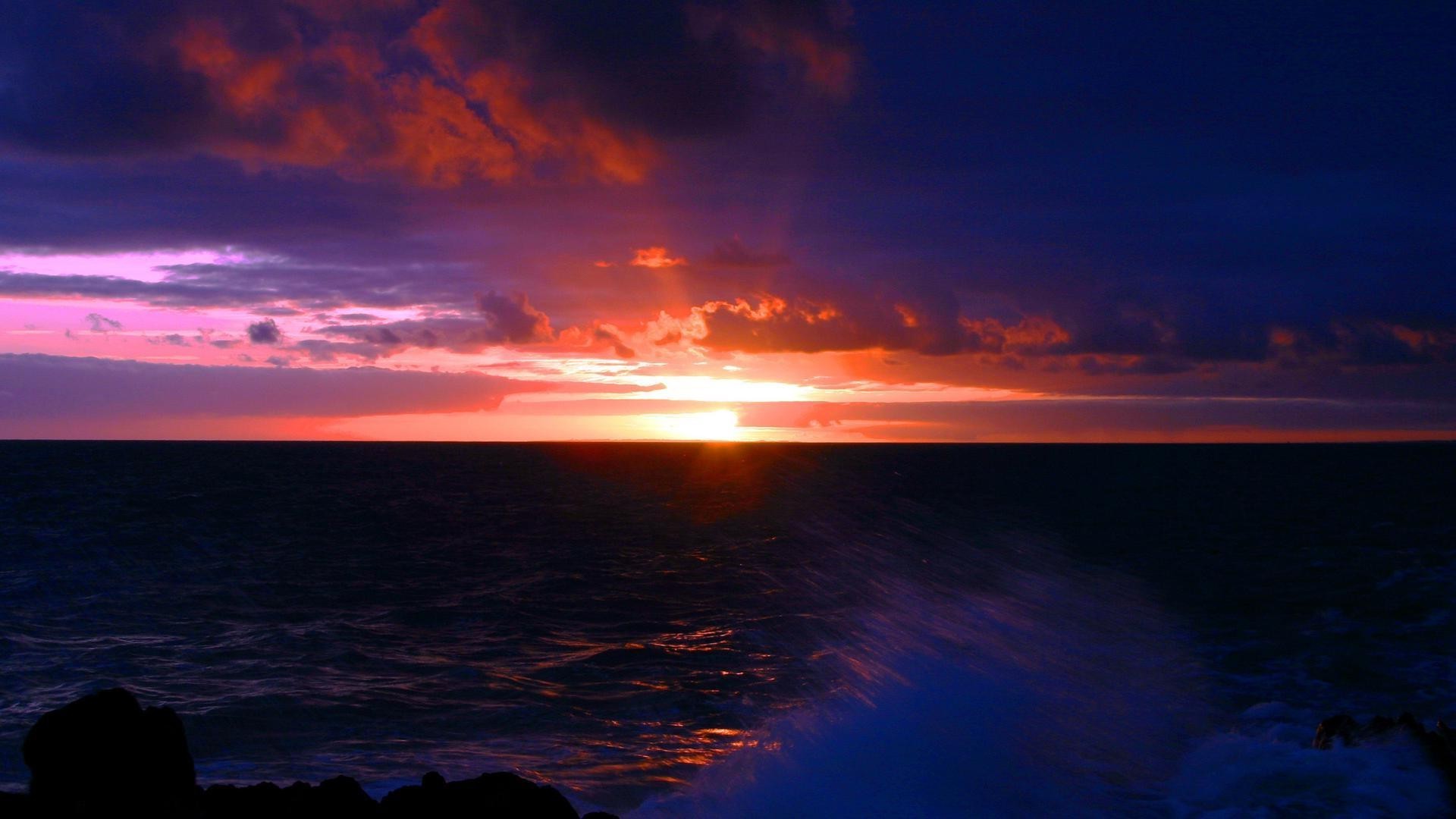 mer et océan coucher de soleil aube crépuscule soleil soir eau mer océan plage paysage lumière ciel beau temps nature paysage