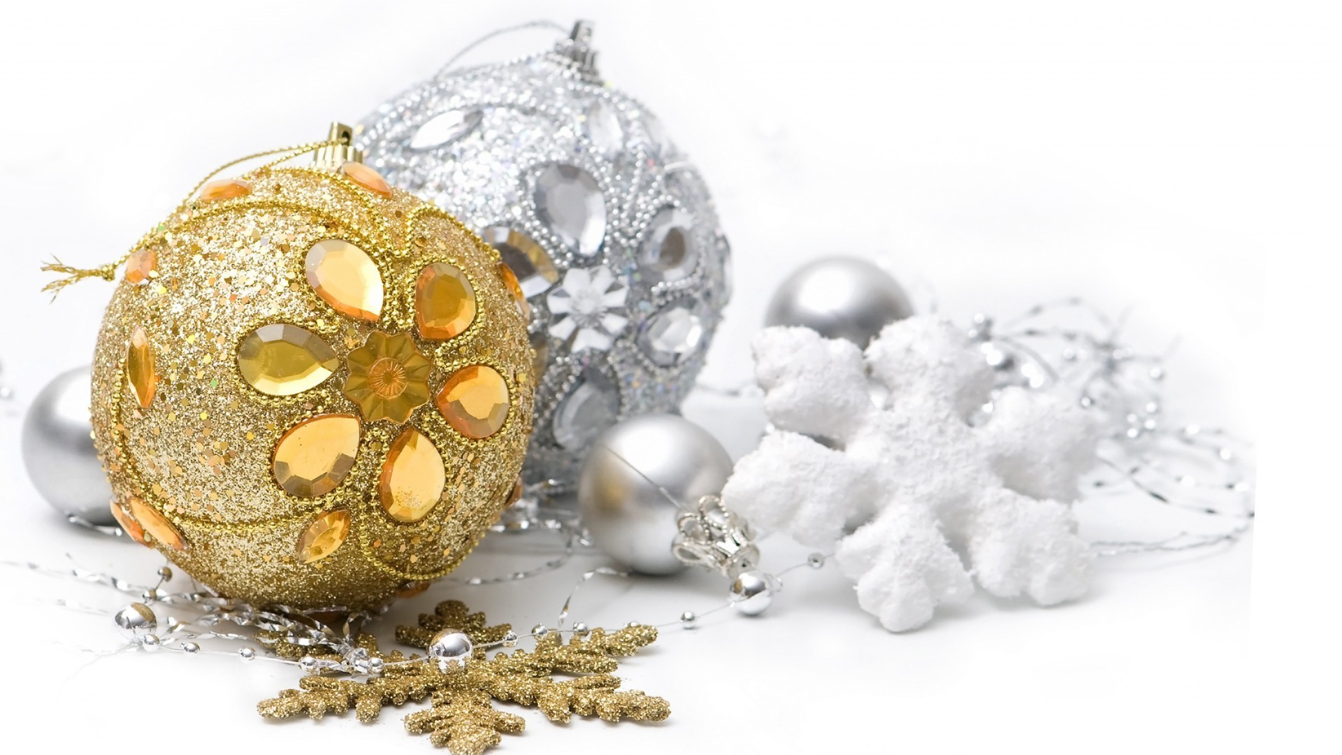 new year christmas decoration celebration gold winter desktop glisten ball shining bright traditional luxury gift light season bangle