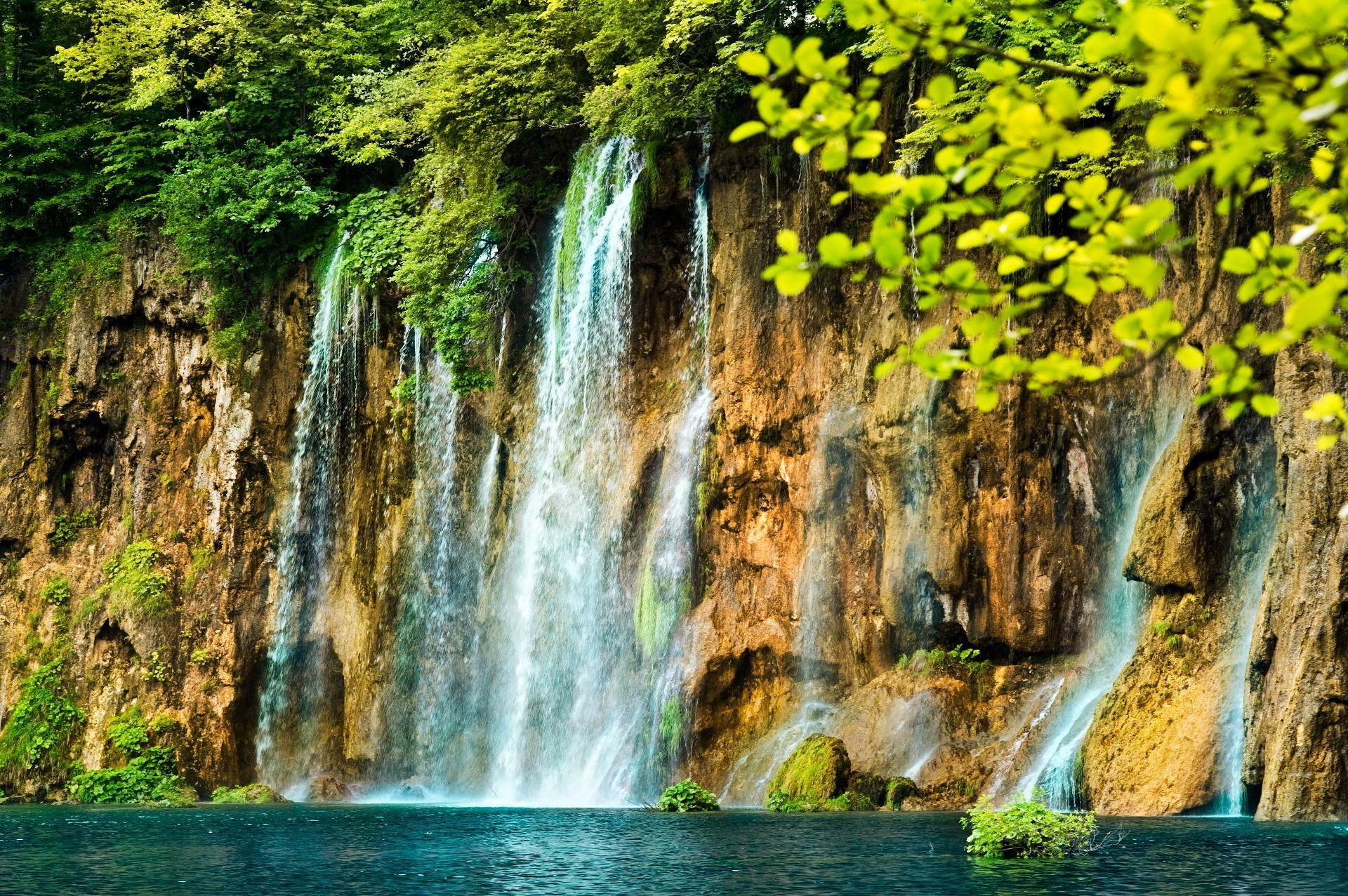 wasserfälle wasser wasserfall natur fluss kaskade reisen landschaft rock fluss holz schön im freien herbst park nass landschaftlich landschaft blatt stein