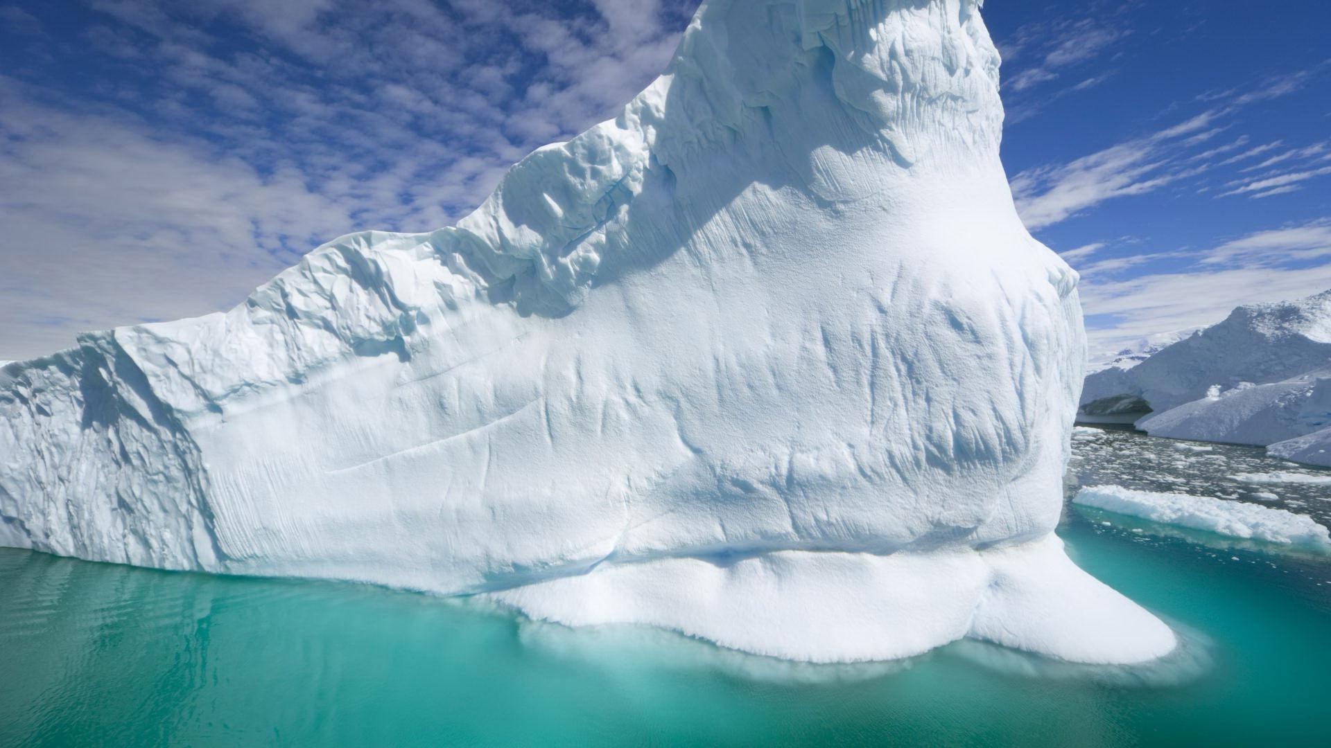 gelo neve geleira iceberg água derretimento frio gelado montanhas natureza inverno viajar alta paisagem céu aventura selvagem escalar natação