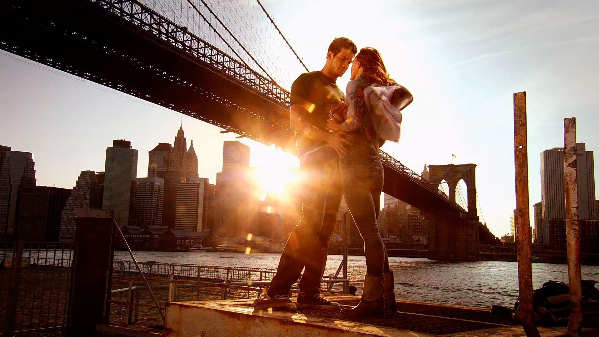 couples amoureux pont eau coucher de soleil voyage architecture voiture homme maison système de transport adulte