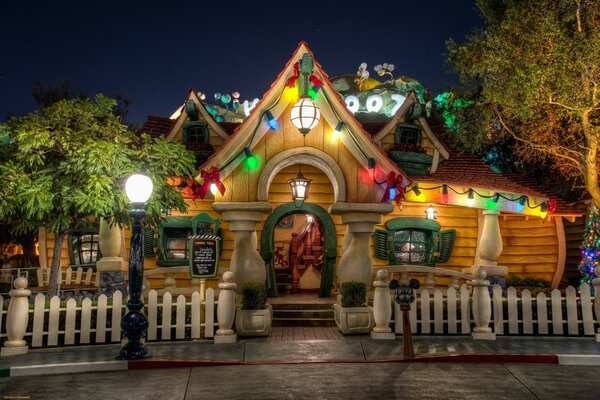 A beautiful fairy-tale house for visiting with children