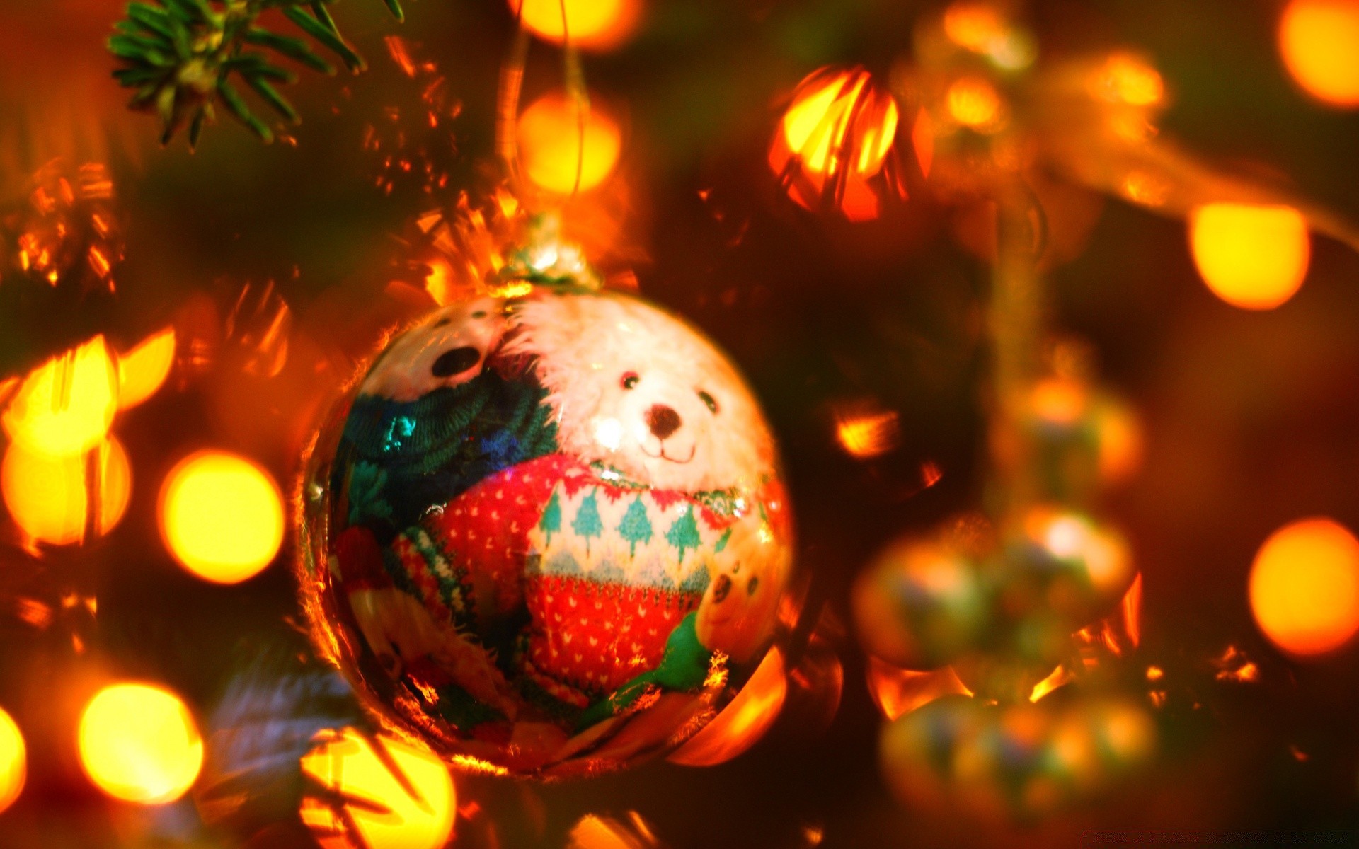 christmas celebration winter decoration shining eve ball gold new year blur merry bright glisten vacation sphere season advent thread party