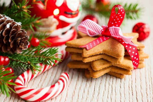 Decoración de Navidad tumbado en la mesa