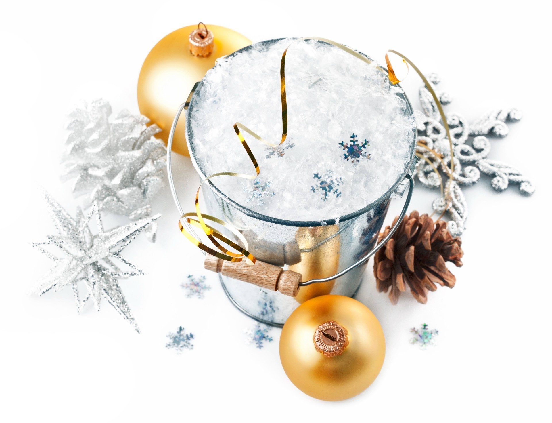 new year winter christmas ball celebration decoration desktop glass gold sphere bangle merry season thread bright snowflake traditional snow shining