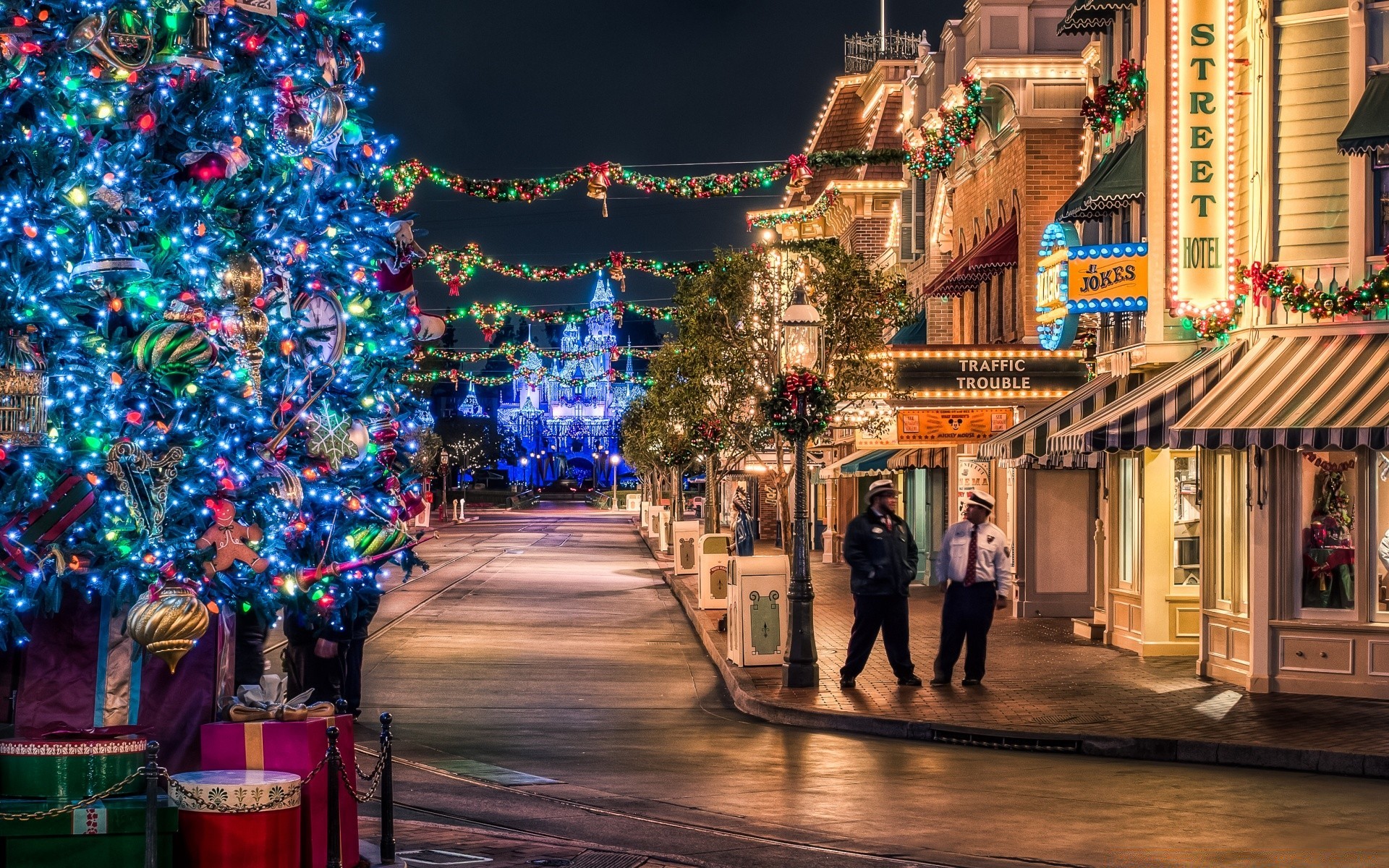 Disneyland Christmas Tree Android Wallpapers