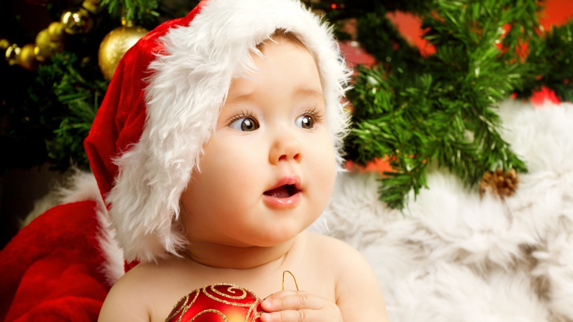 bébés enfant noël petit mignon hiver plaisir