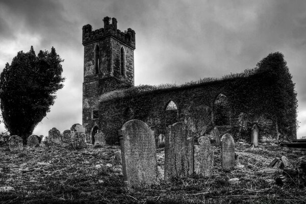 An old building against a background of dark clouds