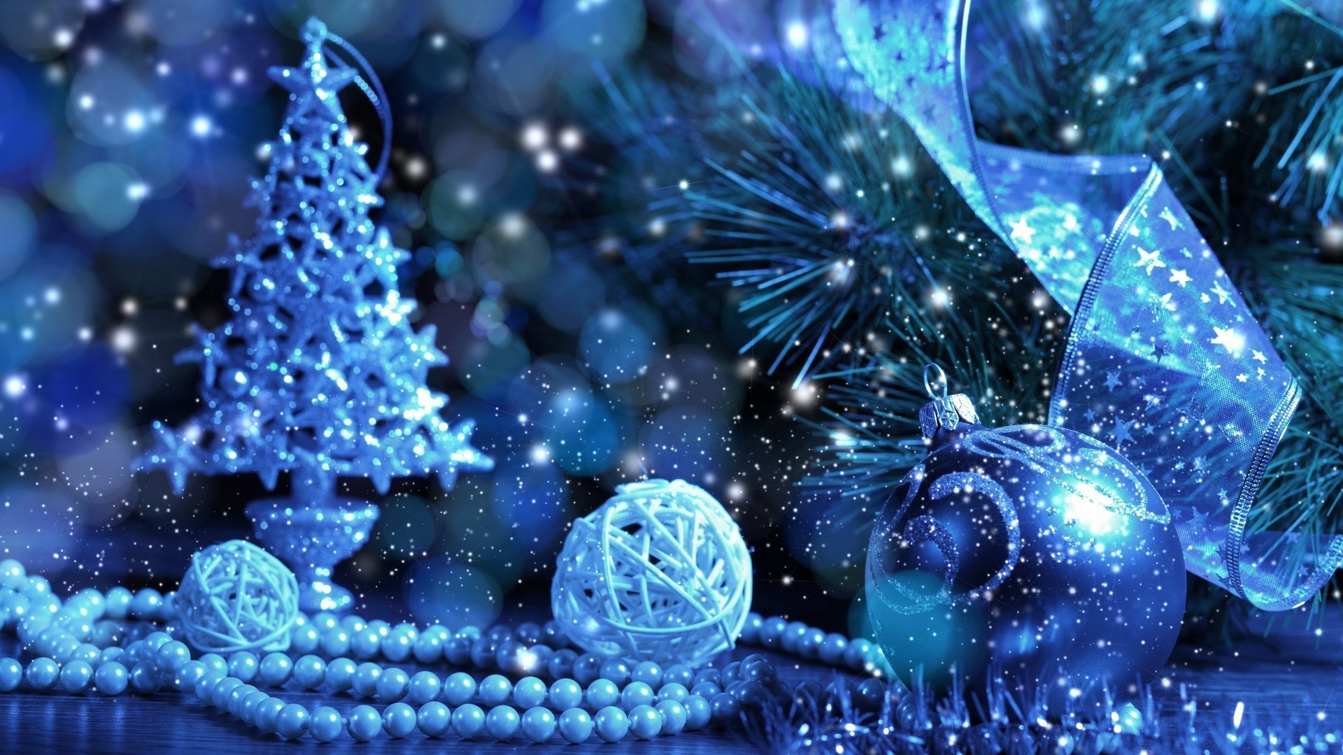 new year christmas shining light winter desktop sphere decoration glisten celebration ball abstract bright