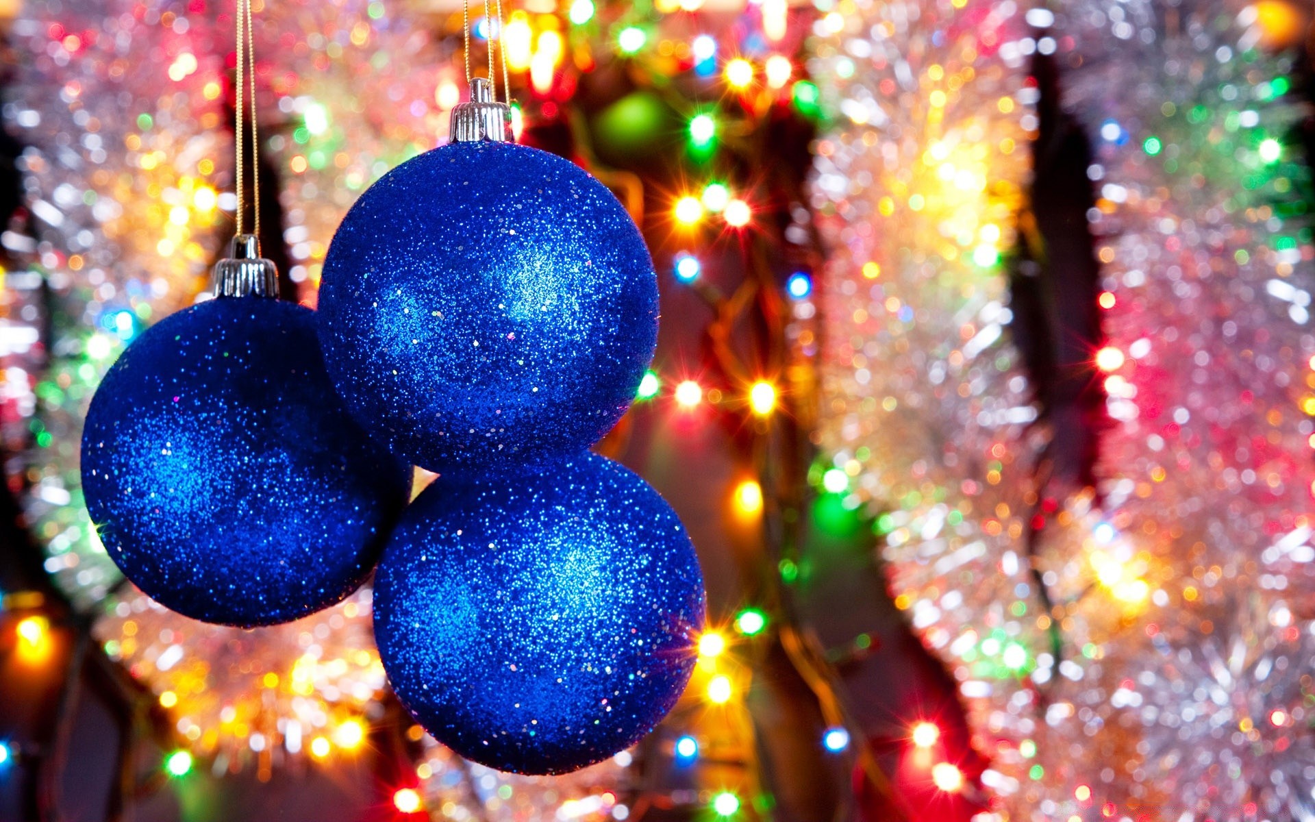 neujahr weihnachten leuchten winter urlaub dekoration unschärfe glänzen ball hell hängen kugel licht runde