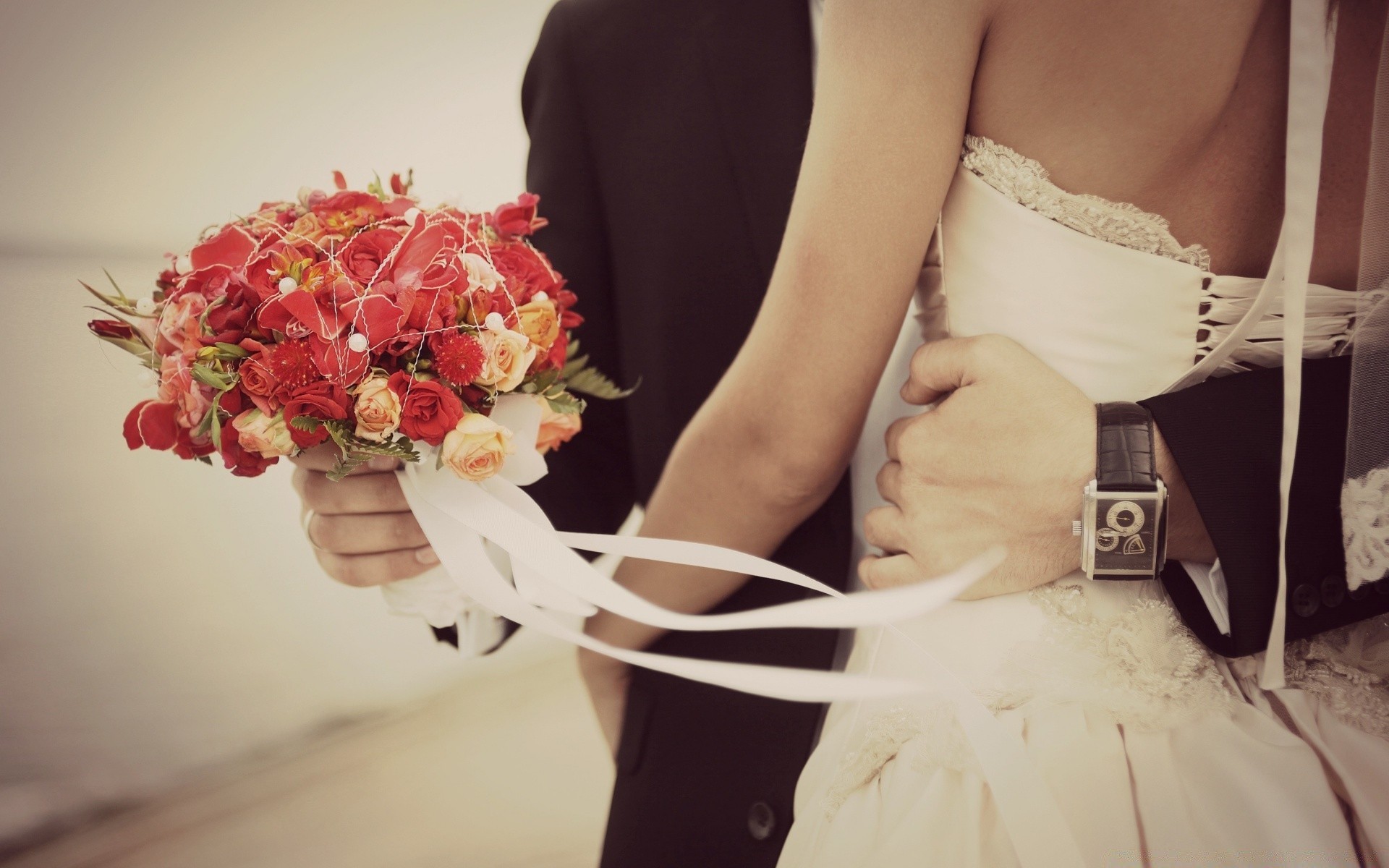 valentinstag hochzeit braut frau liebe bräutigam romantik blumenstrauß blume drinnen erwachsener verlobung rose braut mädchen ein schleier ehe