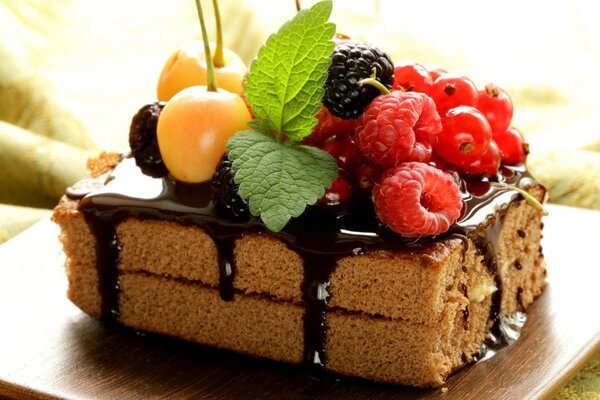 Dessert cake fruit berries