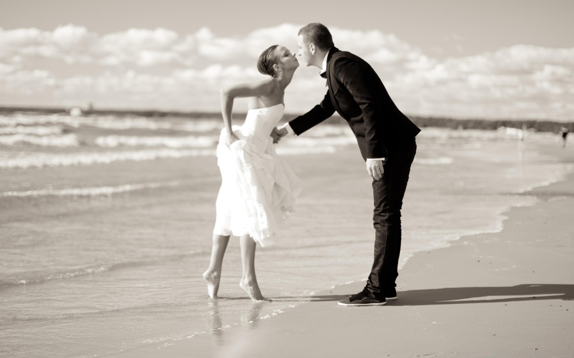 día de san valentín playa dos amor agua mar arena océano hombre adulto chica pareja mar mujer romance