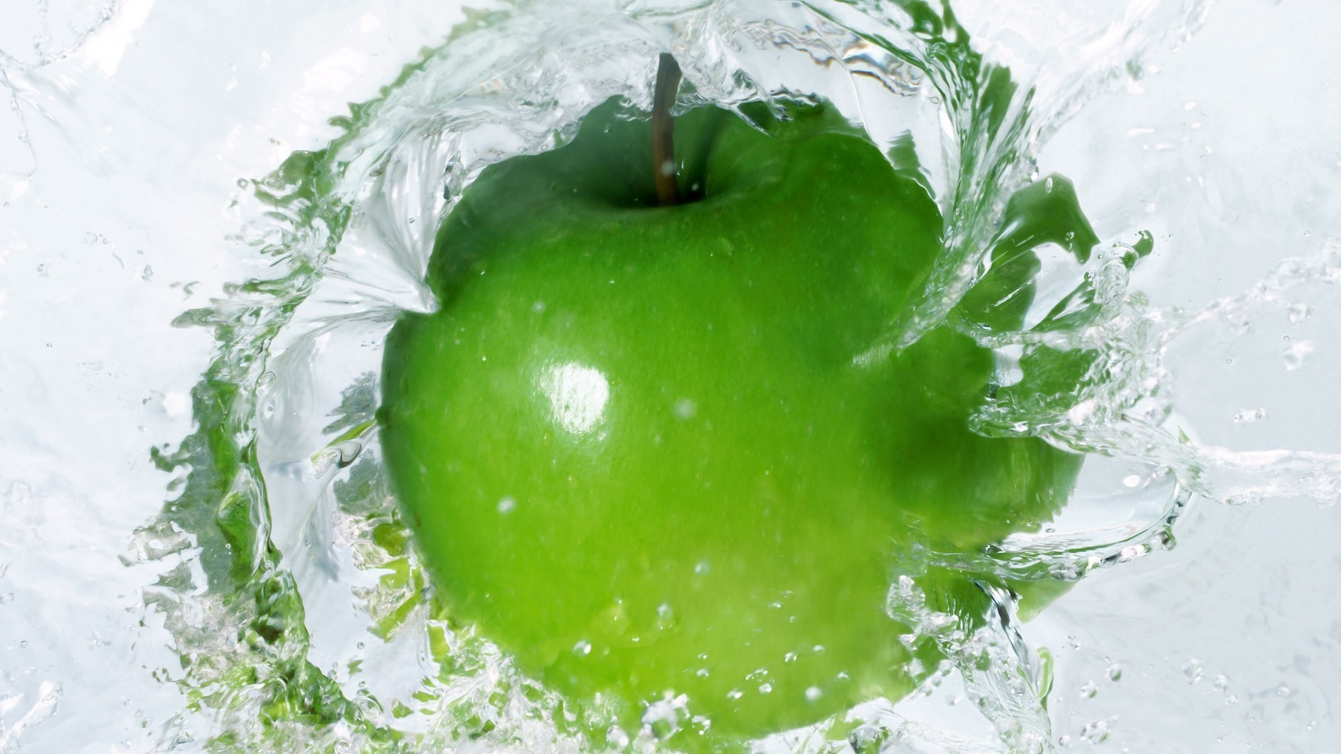 tröpfchen und wasser nass tropfen essen obst wasser gesund natur frische spritzen kalt apfel gesundheit blase diät